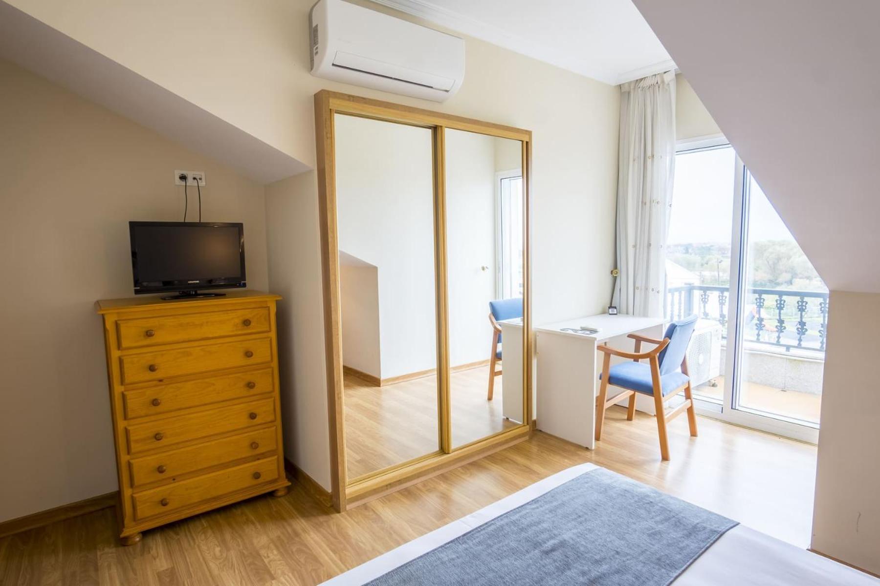 Alda Alpina Otel Villanueva De Arosa Dış mekan fotoğraf